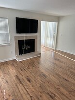 271 Alexandra Dr in Mount Pleasant, SC - Building Photo