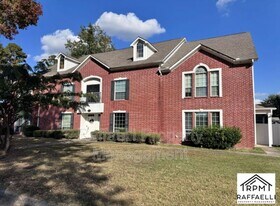 6 Fernwood Dr in Texarkana, TX - Building Photo