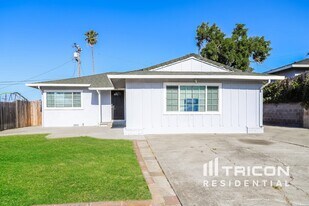 121 Hodges St in Vallejo, CA - Building Photo