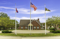 Country Club Apartments in Columbia, MO - Foto de edificio - Building Photo