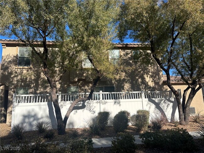 3148 Degas Tapestry Ave in Henderson, NV - Building Photo - Building Photo