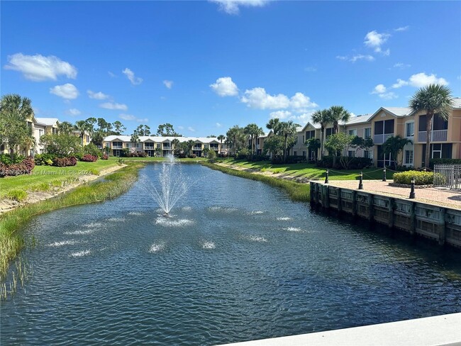 202 Royal Villagio Ct in Estero, FL - Foto de edificio - Building Photo