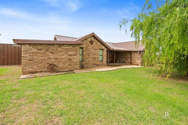 11694 Loop 404 in Oklaunion, TX - Building Photo - Building Photo