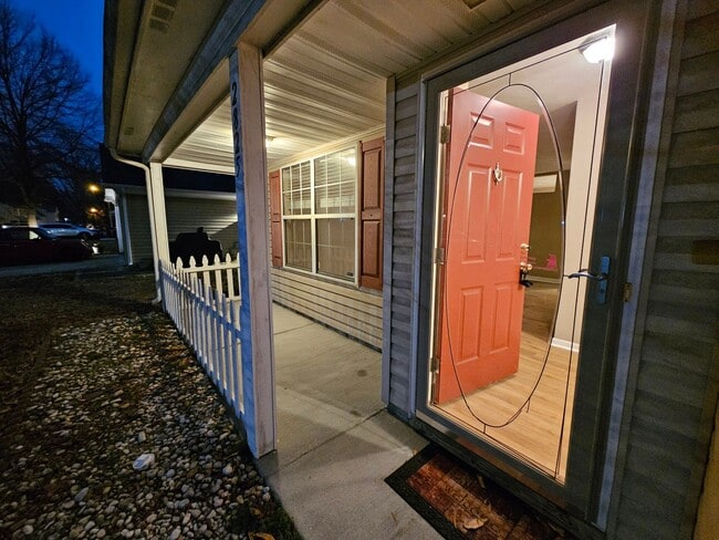 2825 N Creek Dr in Chesapeake, VA - Building Photo - Building Photo