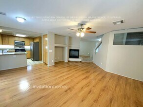 10220 Crepe Myrtle Ct in Las Vegas, NV - Building Photo - Building Photo