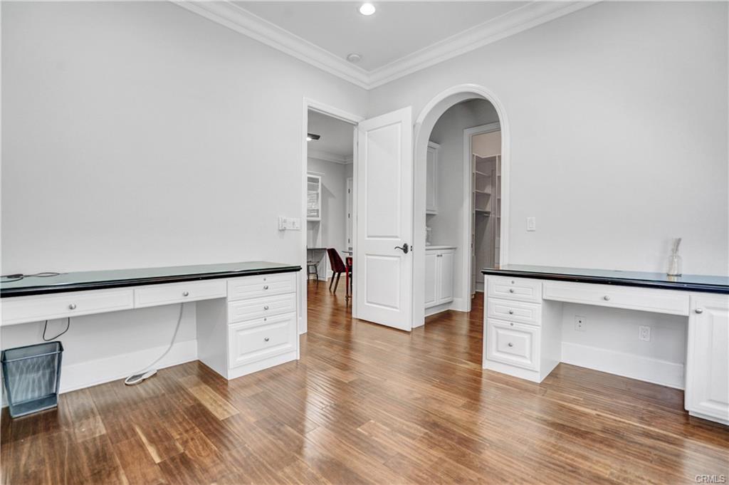 54 Clifford in Irvine, CA - Building Photo