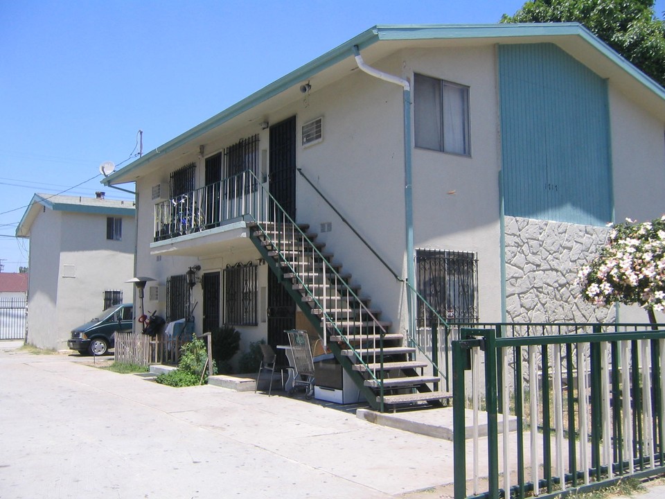 1717 S Bonnie Brae St in Los Angeles, CA - Building Photo