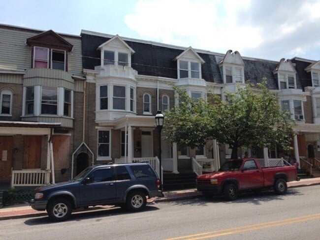 property at 640 W Princess St