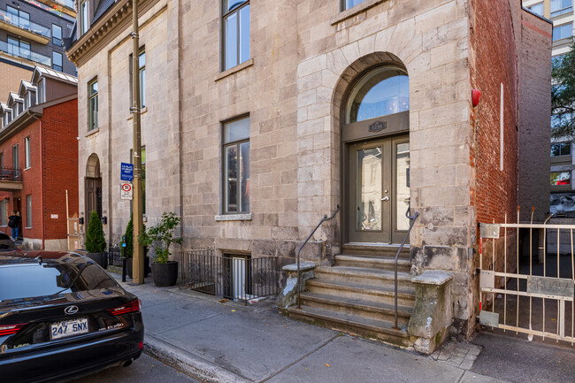 1210-1216 Saint-Hubert Rue