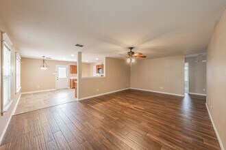 1812 Foxfield Way in Justin, TX - Building Photo - Building Photo