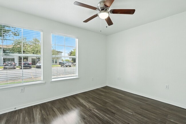 La Villita Phase II in Brownsville, TX - Foto de edificio - Building Photo