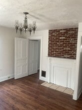 323 Prestley Rd in Bridgeville, PA - Building Photo - Building Photo