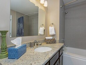 2302 S Michigan Ave in Chicago, IL - Foto de edificio - Building Photo