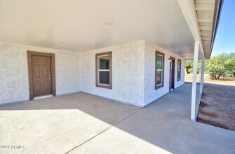 3355 W Tollan Dr in Eloy, AZ - Building Photo - Building Photo