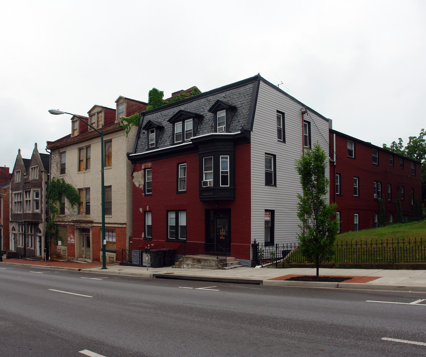 159 W Washington St in Hagerstown, MD - Foto de edificio