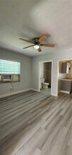 405 NW 64th St in Miami, FL - Building Photo - Building Photo