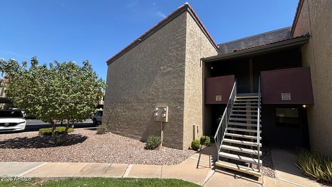 property at 1730 W Emelita Ave