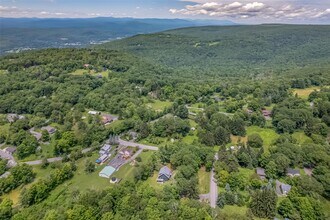 405 Vista Maria Rd in Wawarsing, NY - Building Photo - Building Photo
