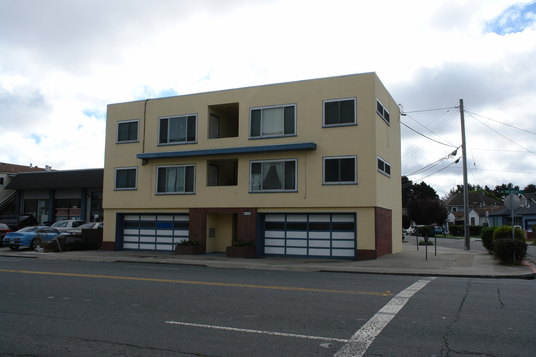 610 San Bruno Ave in San Bruno, CA - Building Photo