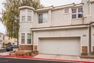 2424 Energized Ct in Henderson, NV - Building Photo - Building Photo