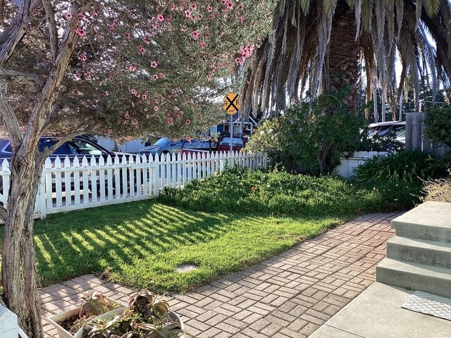 416 Bellevue St in Santa Cruz, CA - Building Photo - Building Photo