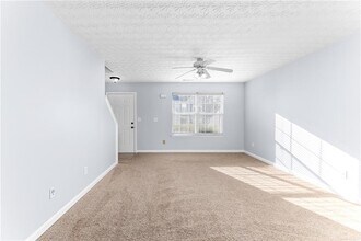 400 Spring Head Dr SE in Lawrenceville, GA - Building Photo - Building Photo