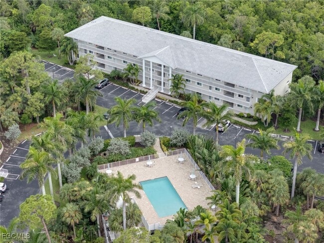 property at 3021 Sandpiper Bay Cir