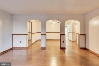 14414 Taos Ct in Aspen Hill, MD - Foto de edificio - Building Photo