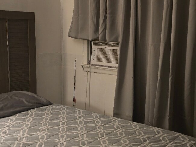 277 Avenue C in Bayonne, NJ - Foto de edificio - Building Photo