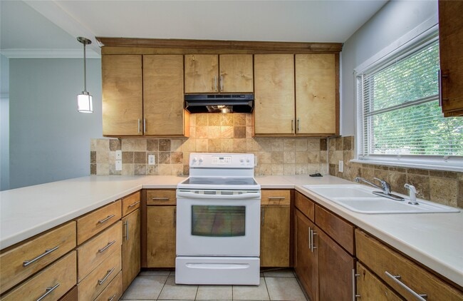 property at 6830 New York St