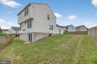 22513 Castle Pollard Way in California, MD - Building Photo - Building Photo