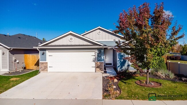 216 W Peach Springs St in Meridian, ID - Building Photo - Building Photo