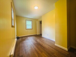 201 Eastland Rd in Vestal, NY - Building Photo - Building Photo