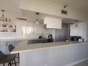 19355 Turnberry Way in Aventura, FL - Building Photo - Building Photo