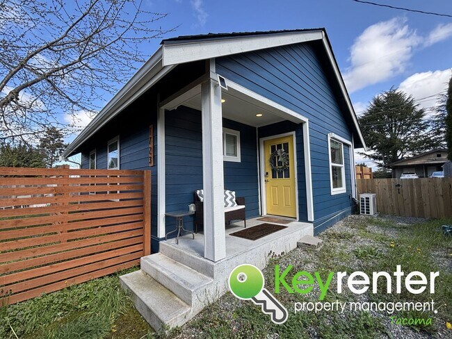 property at 1721 S Cushman Ave