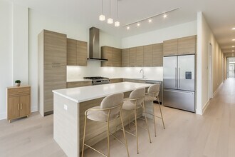 1120 W Adams St in Chicago, IL - Building Photo - Building Photo