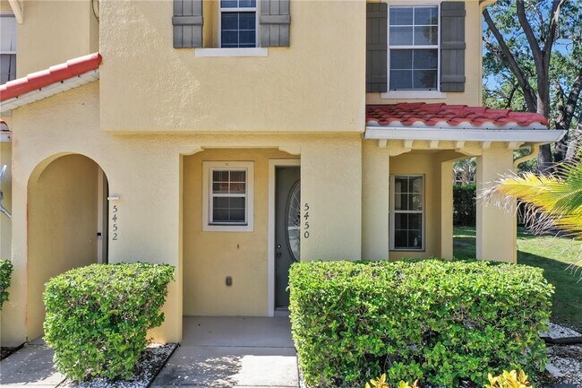 5450 Paradise Cay Cir in Kissimmee, FL - Building Photo - Building Photo