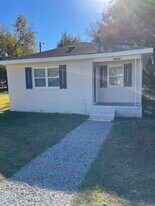 5799 Sledge St, Unit A in Hanahan, SC - Building Photo