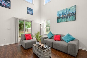 1620 Bryant Dr in Round Rock, TX - Building Photo - Building Photo