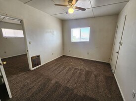 6666 Cholla Ave in Twentynine Palms, CA - Building Photo