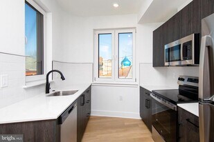 633 N 5th St in Philadelphia, PA - Building Photo