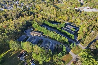 120 W 52 Bypass in Pilot Mountain, NC - Building Photo - Building Photo