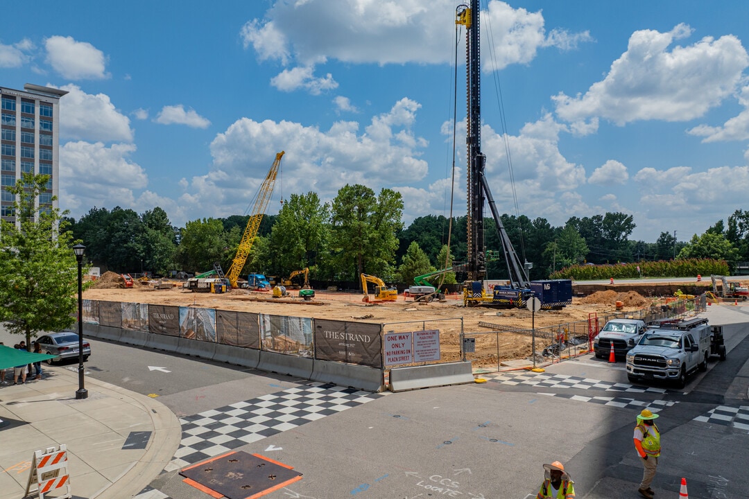 The Strand in Raleigh, NC - Building Photo