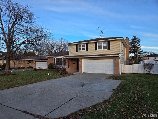 161 Foxpoint W in Buffalo, NY - Building Photo - Building Photo