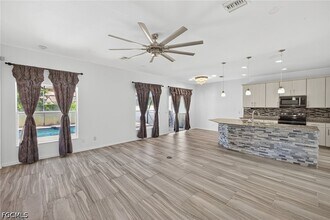 2858 Via Campania St in Ft. Myers, FL - Building Photo - Building Photo