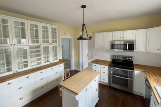 301 Richmond Ave in Swannanoa, NC - Building Photo - Building Photo