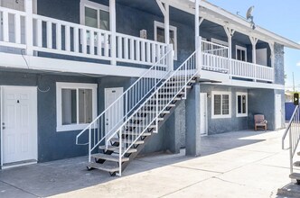 16 N 27th St, Unit B in Las Vegas, NV - Foto de edificio - Building Photo