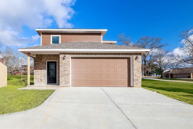 property at 9 Snead Ln