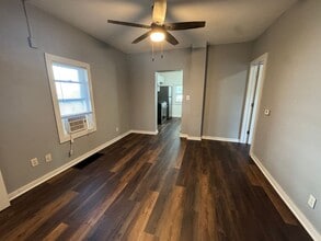 1637 13th Ave in Moline, IL - Building Photo - Building Photo