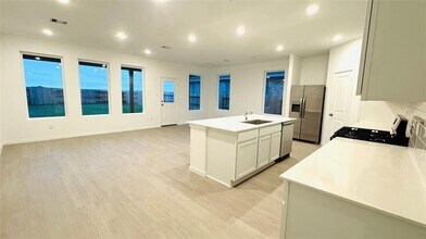 830 Heaven Dr in Beasley, TX - Building Photo - Building Photo
